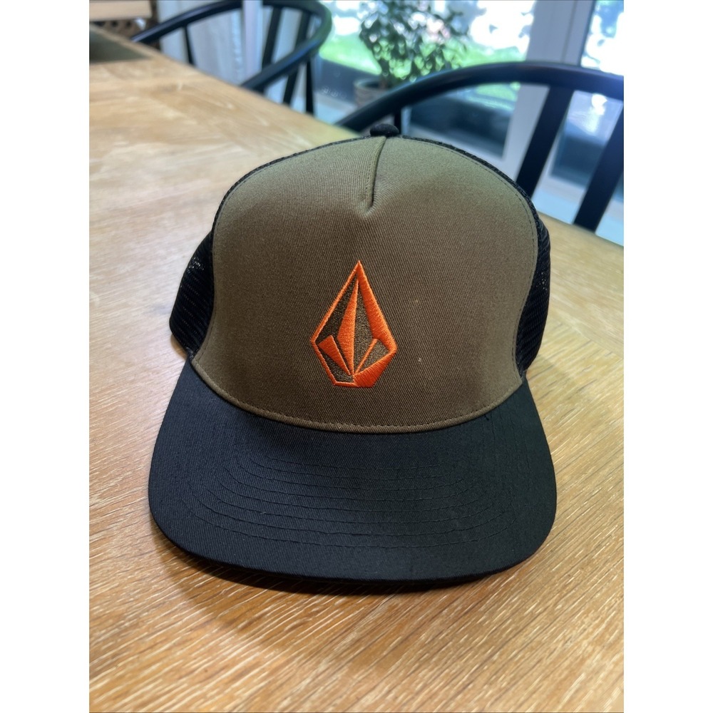 Volcom - Full Stone Cap Black Trucker Hat Snapback OSFA